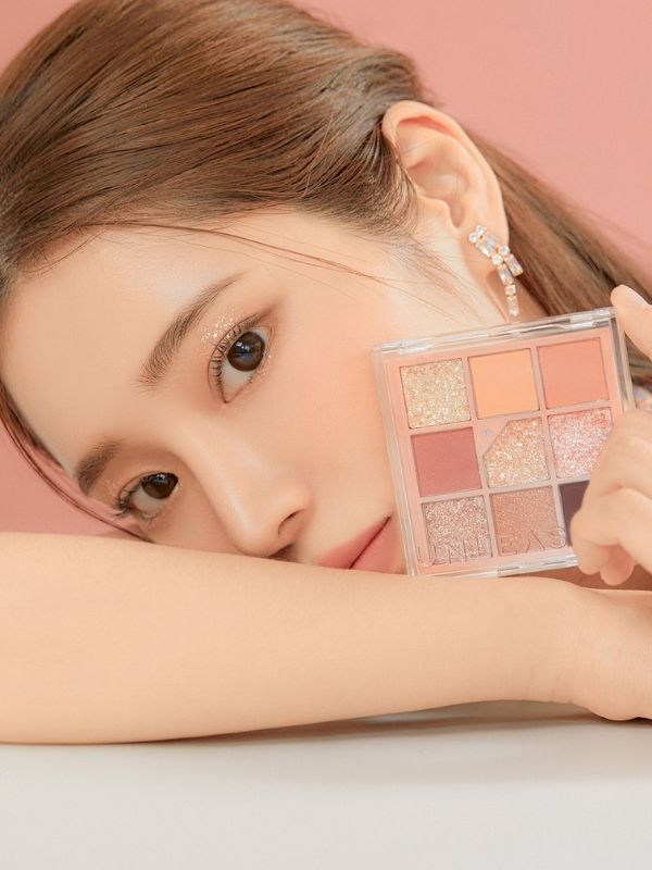 UNLEASHIA Glitterpedia Eye Palette